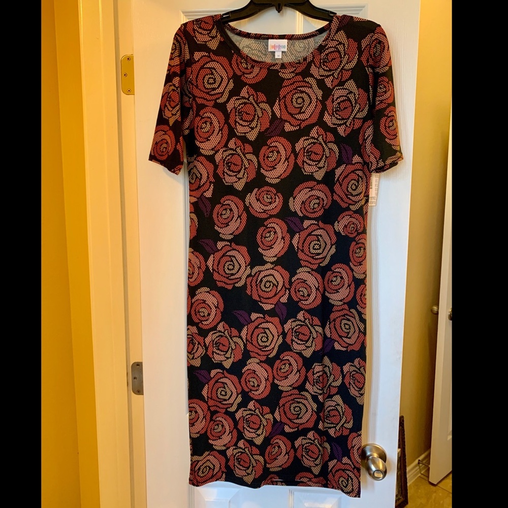 Lularoe Julia Disney Roses - Picture 2 of 3